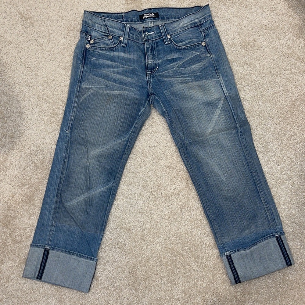 Light denim jean capris